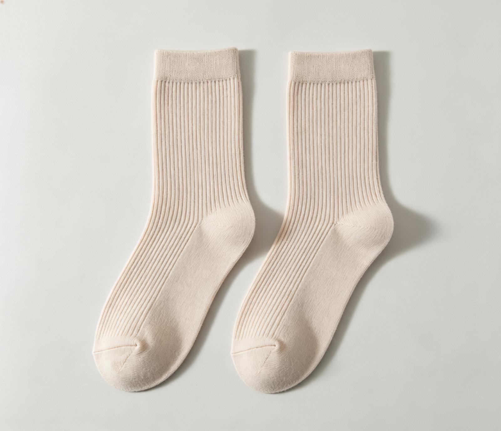 Minimalist casual custom crew socks 