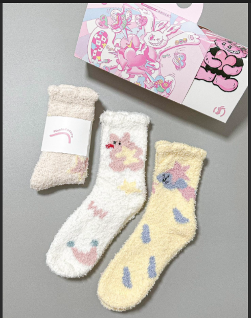 Fuzzy Socks Benefits: Why the Coziest Product in Hosiery Sells Year-Round