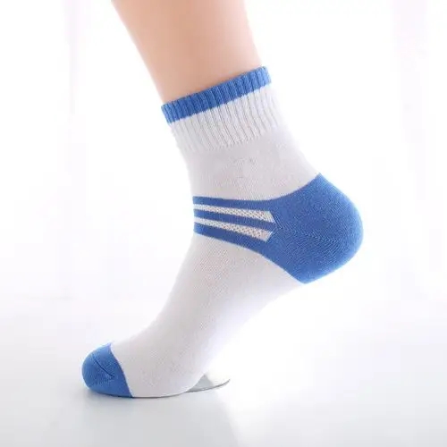 How Are Baseball Socks Made? From Stirrups to Modern Tubes